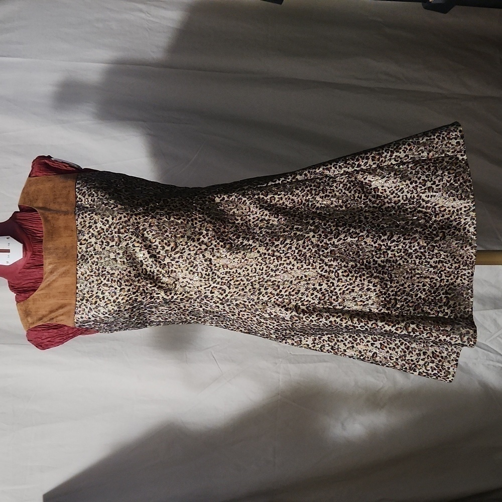 MYSTREE SZ S Leopard Print Dress